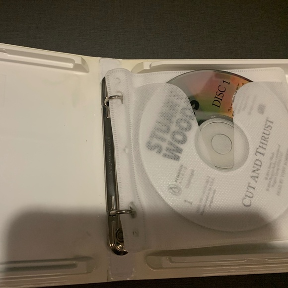 Stuart Woods Audiobook: Cut & Thrust - Picture 2 of 2